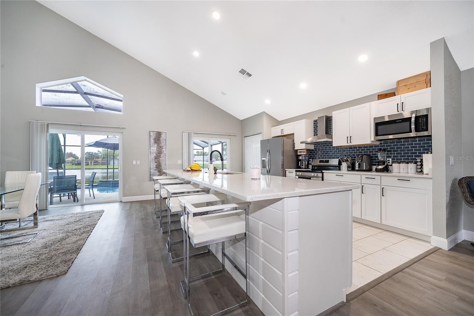 BRIDGEWATER - Residential