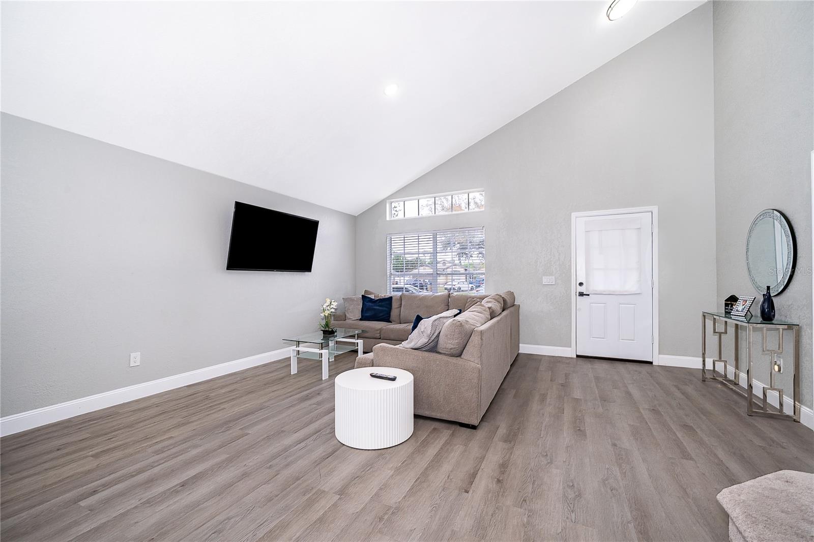 BRIDGEWATER - Residential