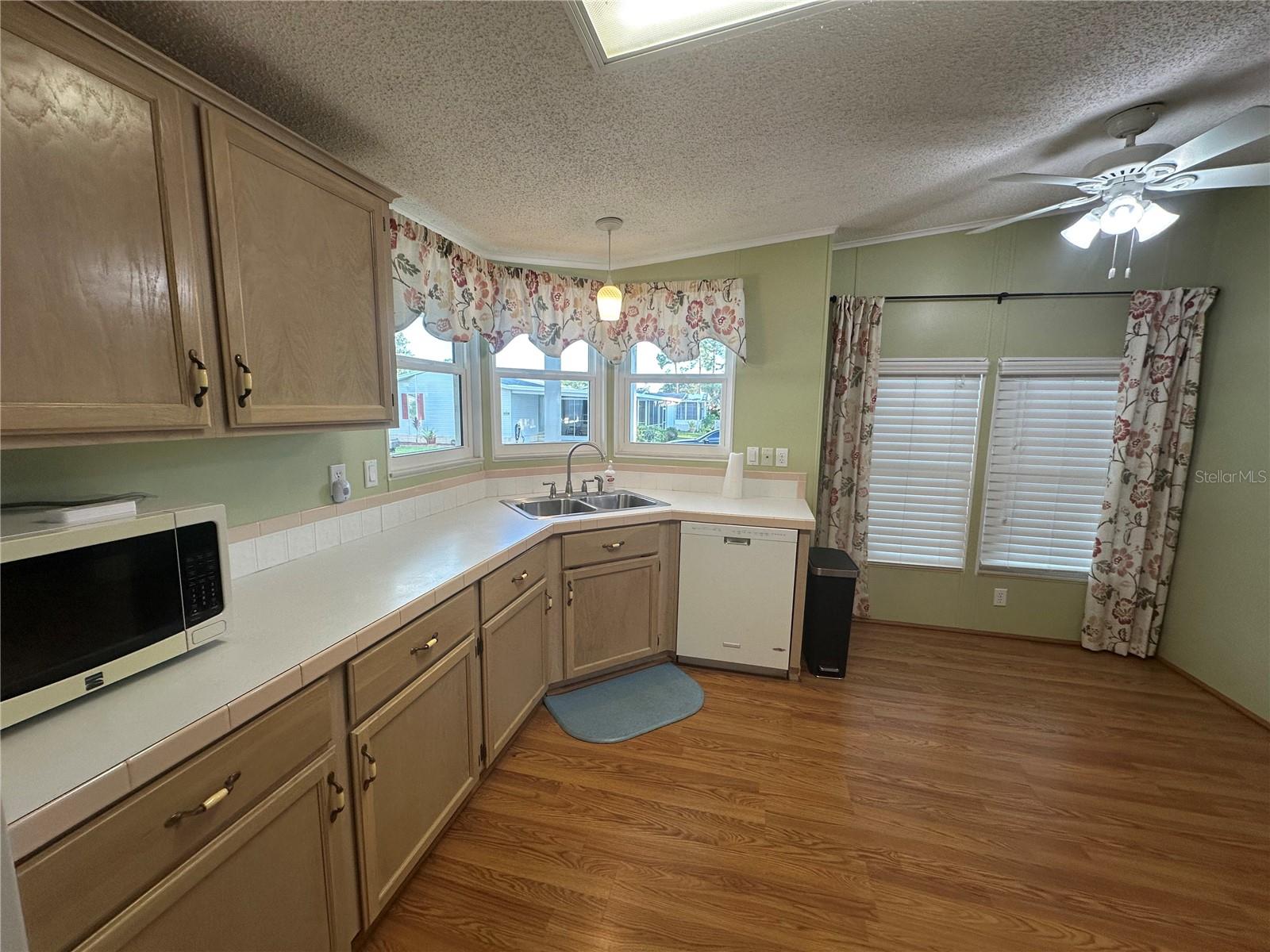 RIVERWALK MHP CO-OP - Residential