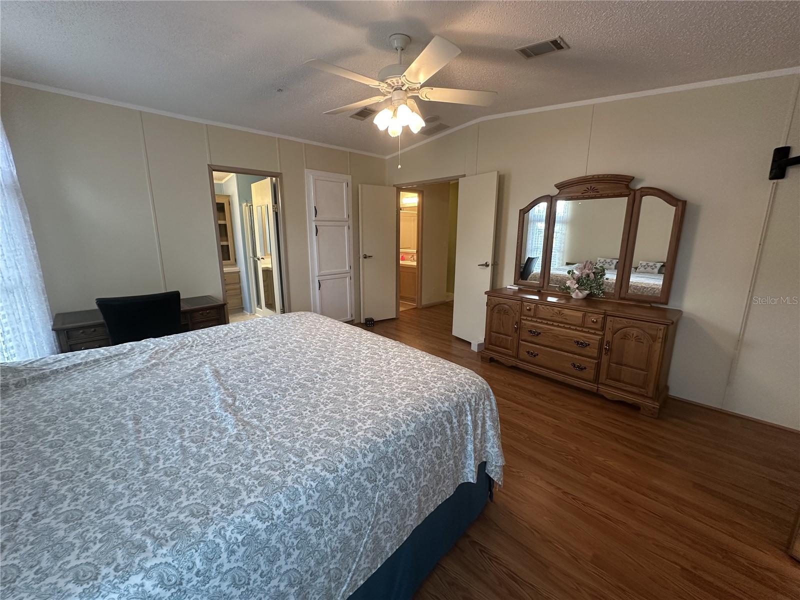 RIVERWALK MHP CO-OP - Residential