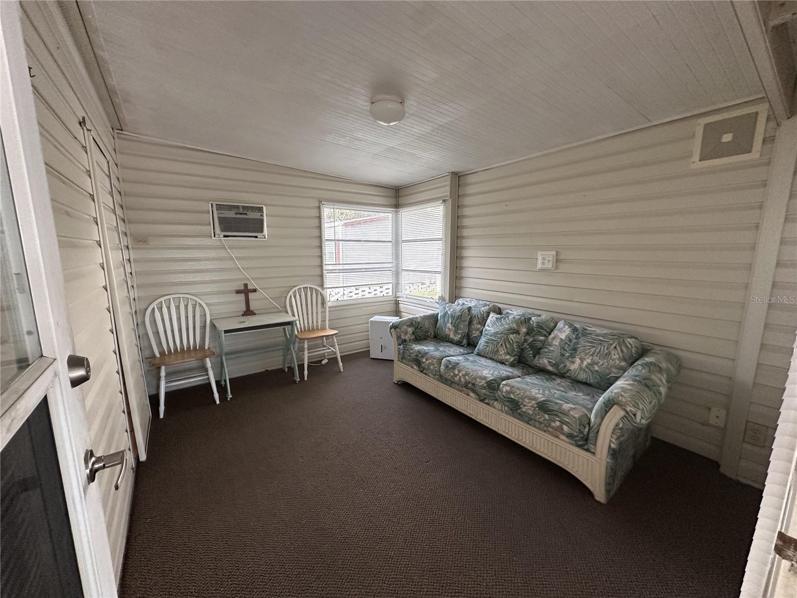 RIVERWALK MHP CO-OP - Residential
