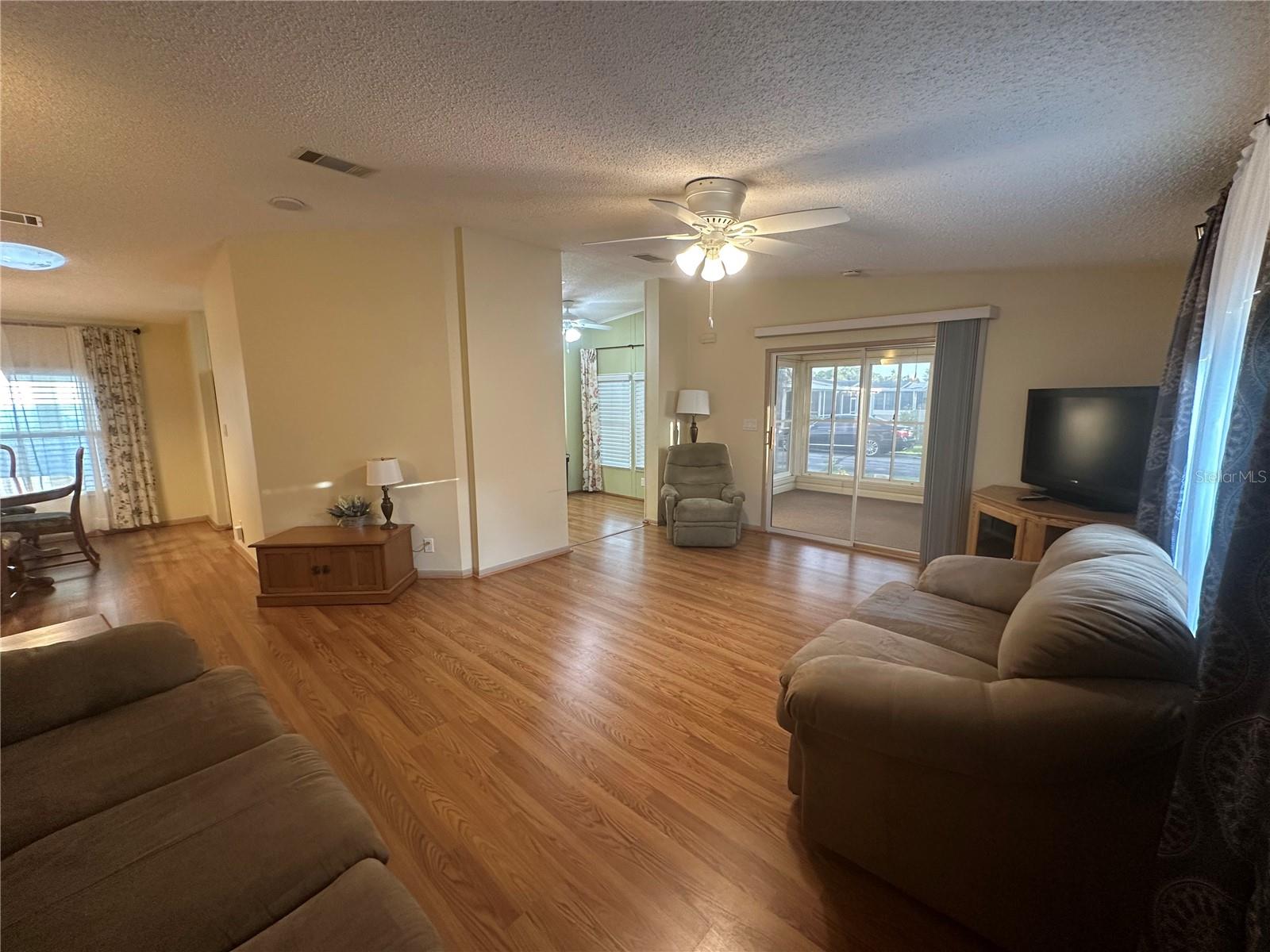 RIVERWALK MHP CO-OP - Residential