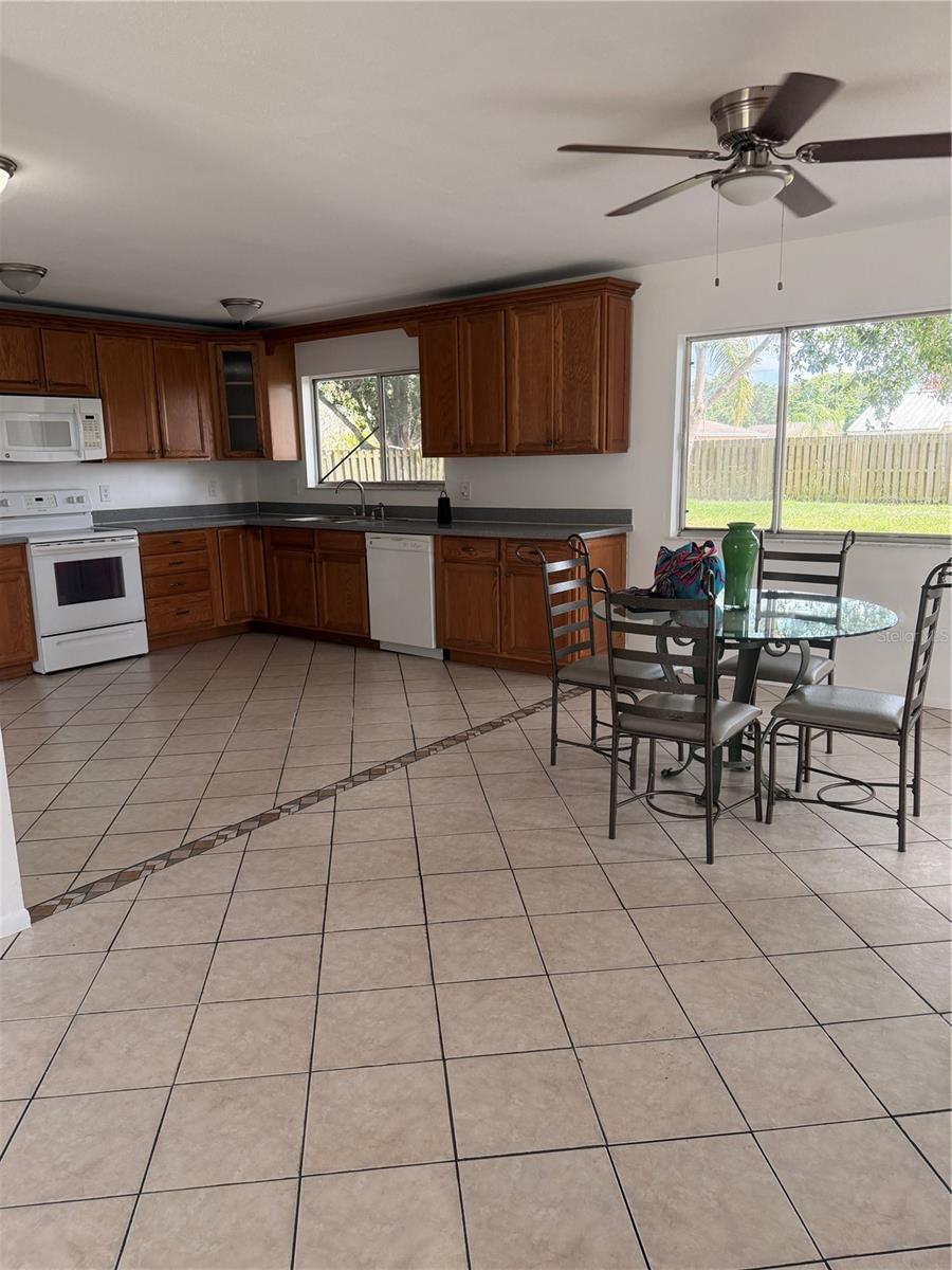 731 SW 24TH STREET
