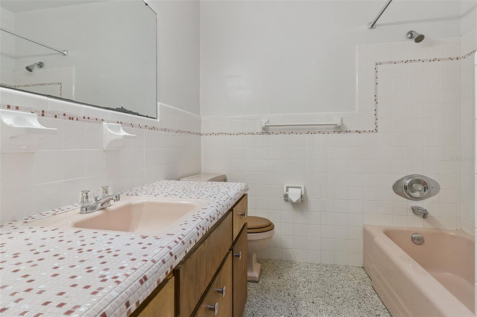 KINGSWOOD MANOR 1ST ADD - Residential