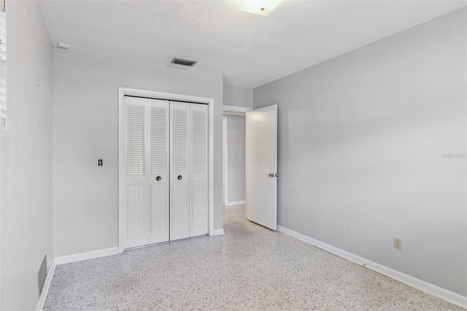 KINGSWOOD MANOR 1ST ADD - Residential