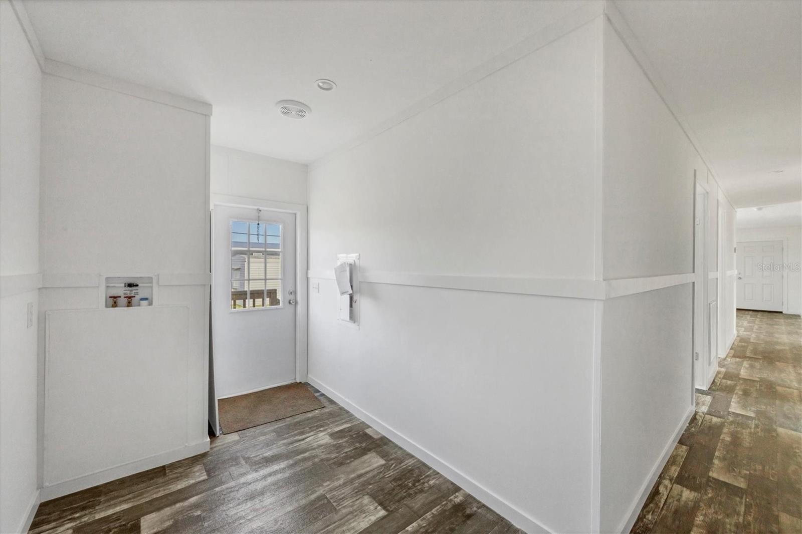 HOLIDAY MOB ESTATE - Residential