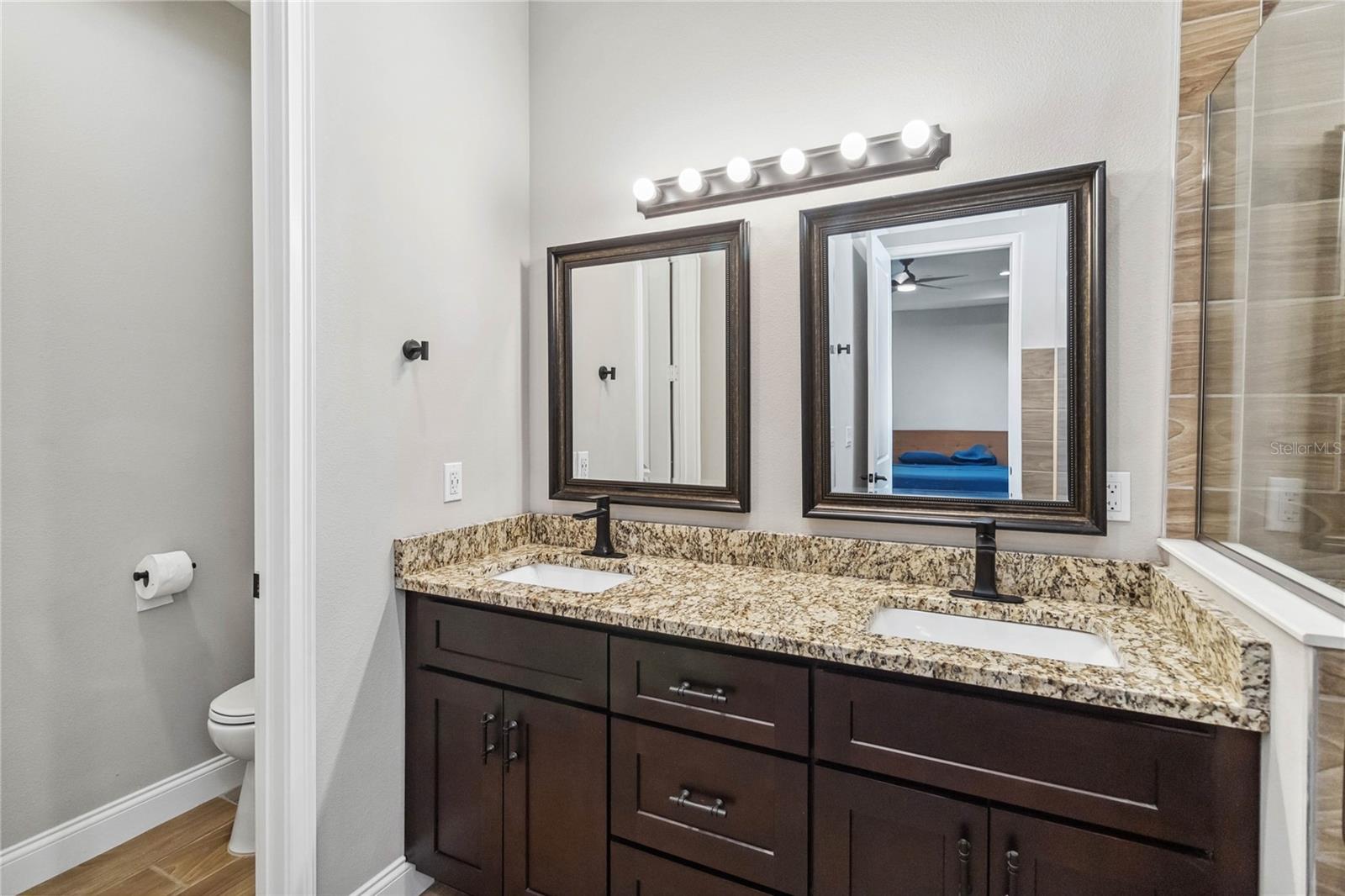 LANDING BAY - Residential Lease