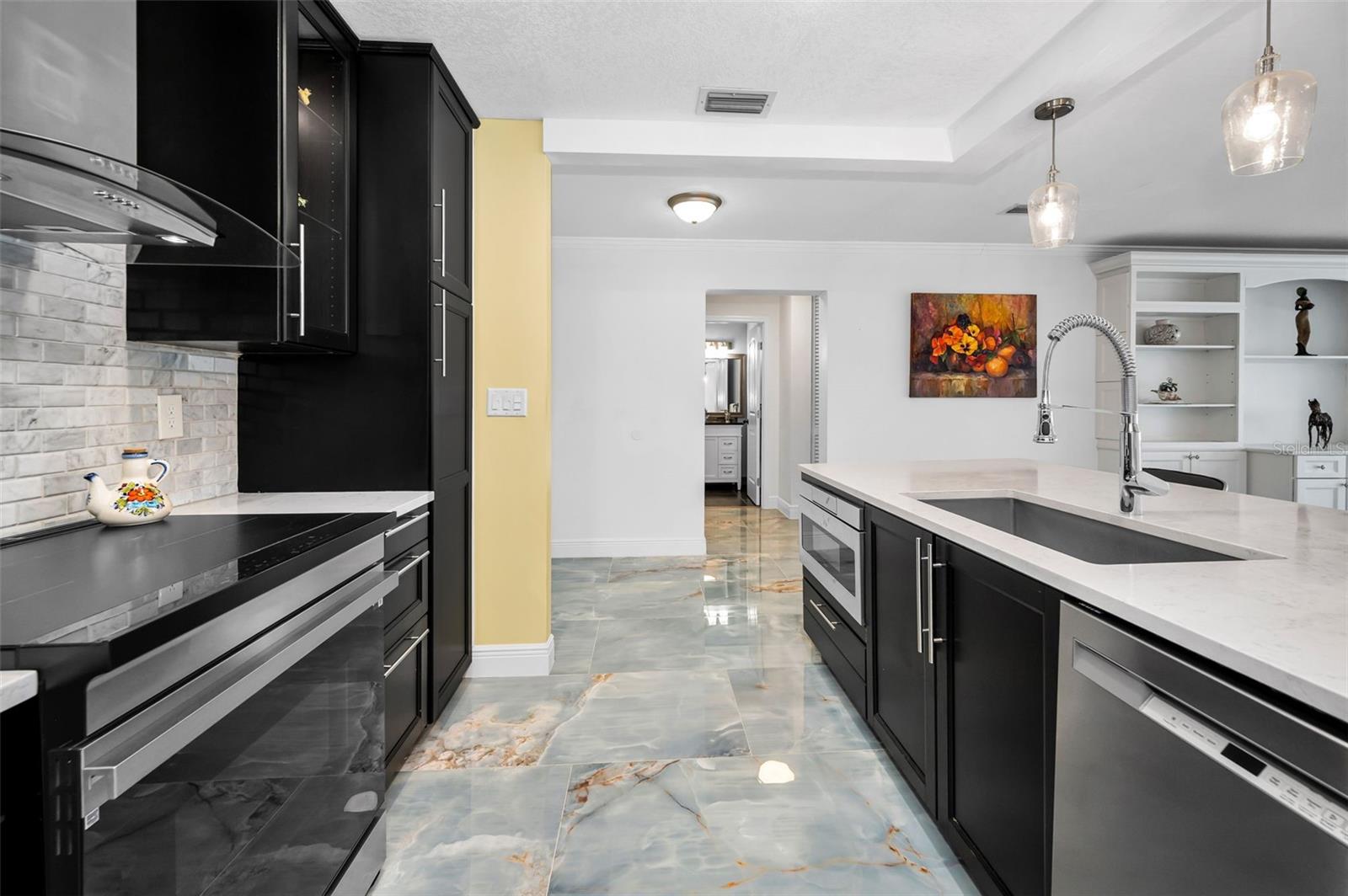 HARBOUR CLUB NO 3 - Residential