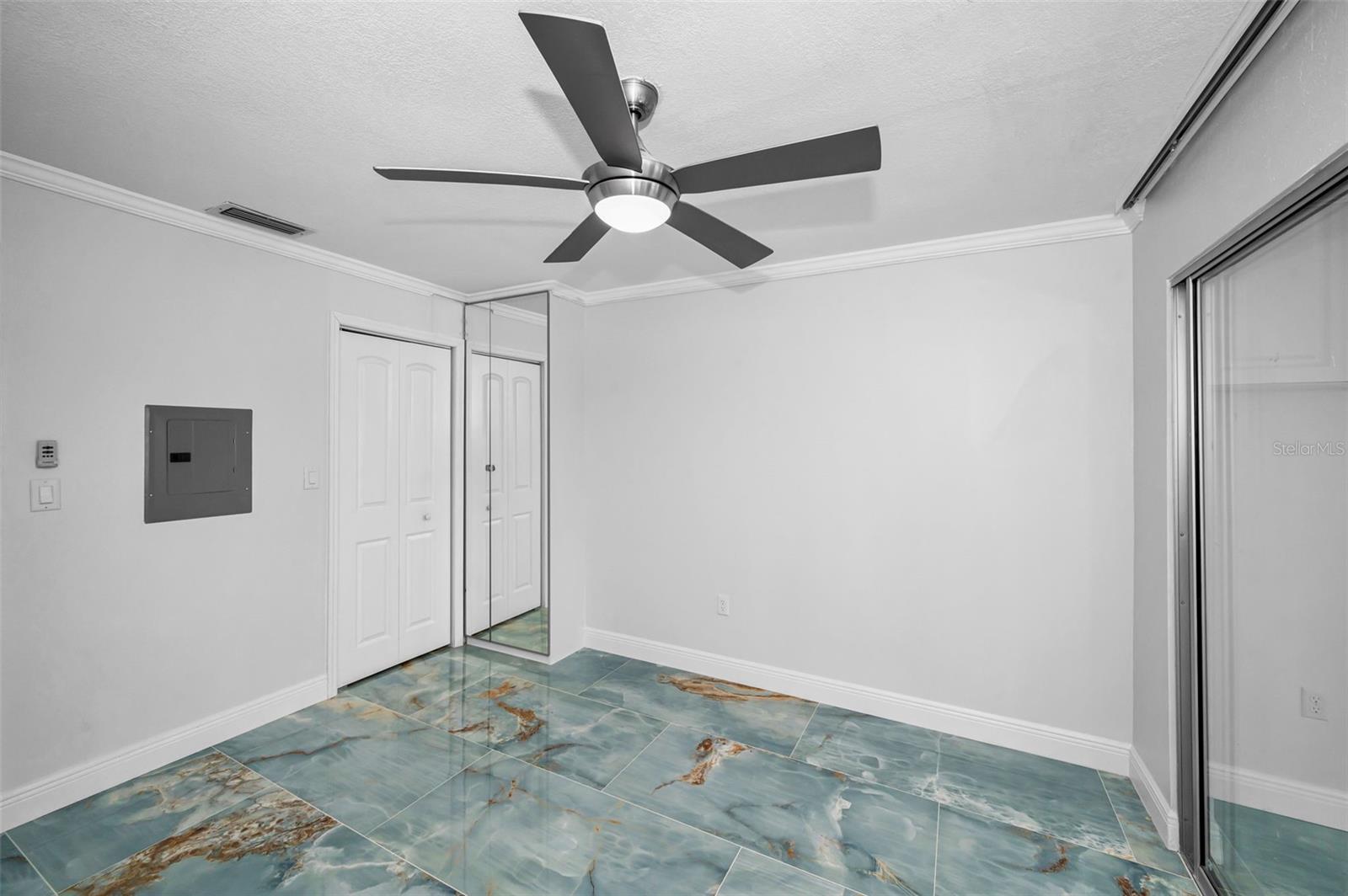 HARBOUR CLUB NO 3 - Residential