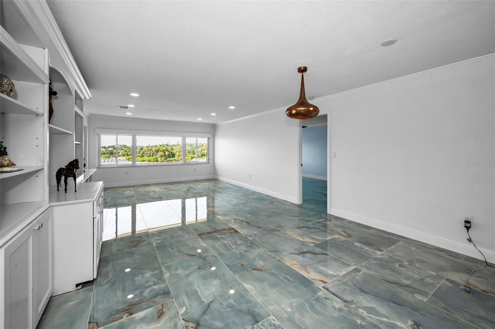 HARBOUR CLUB NO 3 - Residential