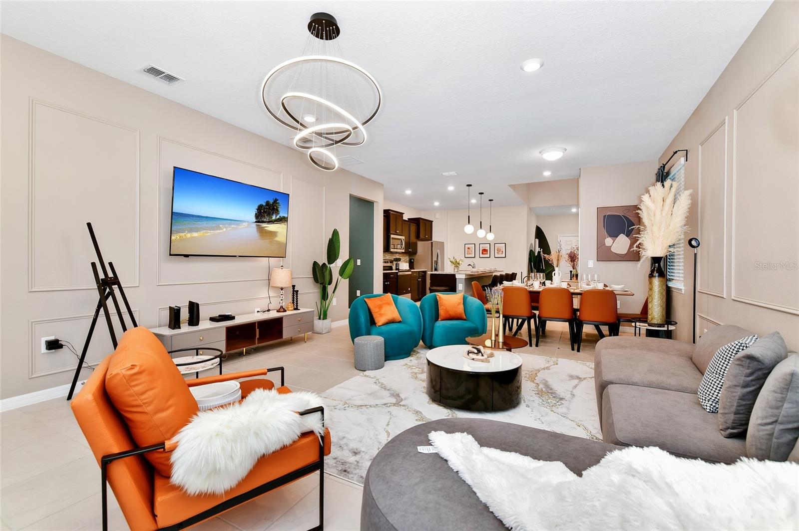 3353 LILAC WAY