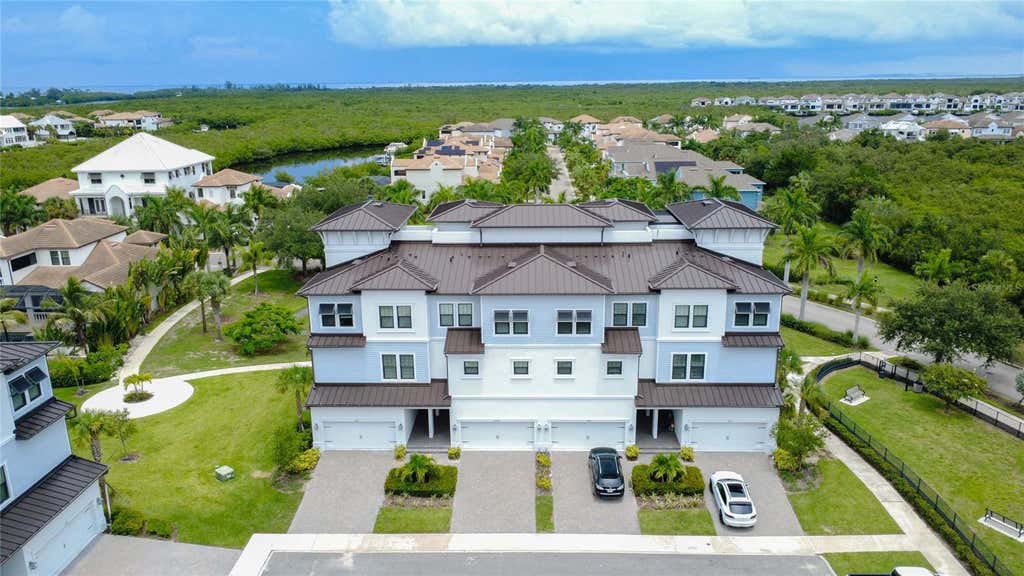 Photo of 3023 Bermuda Sloop Cir, Ruskin, FL 33570 (MLS # A4702198)