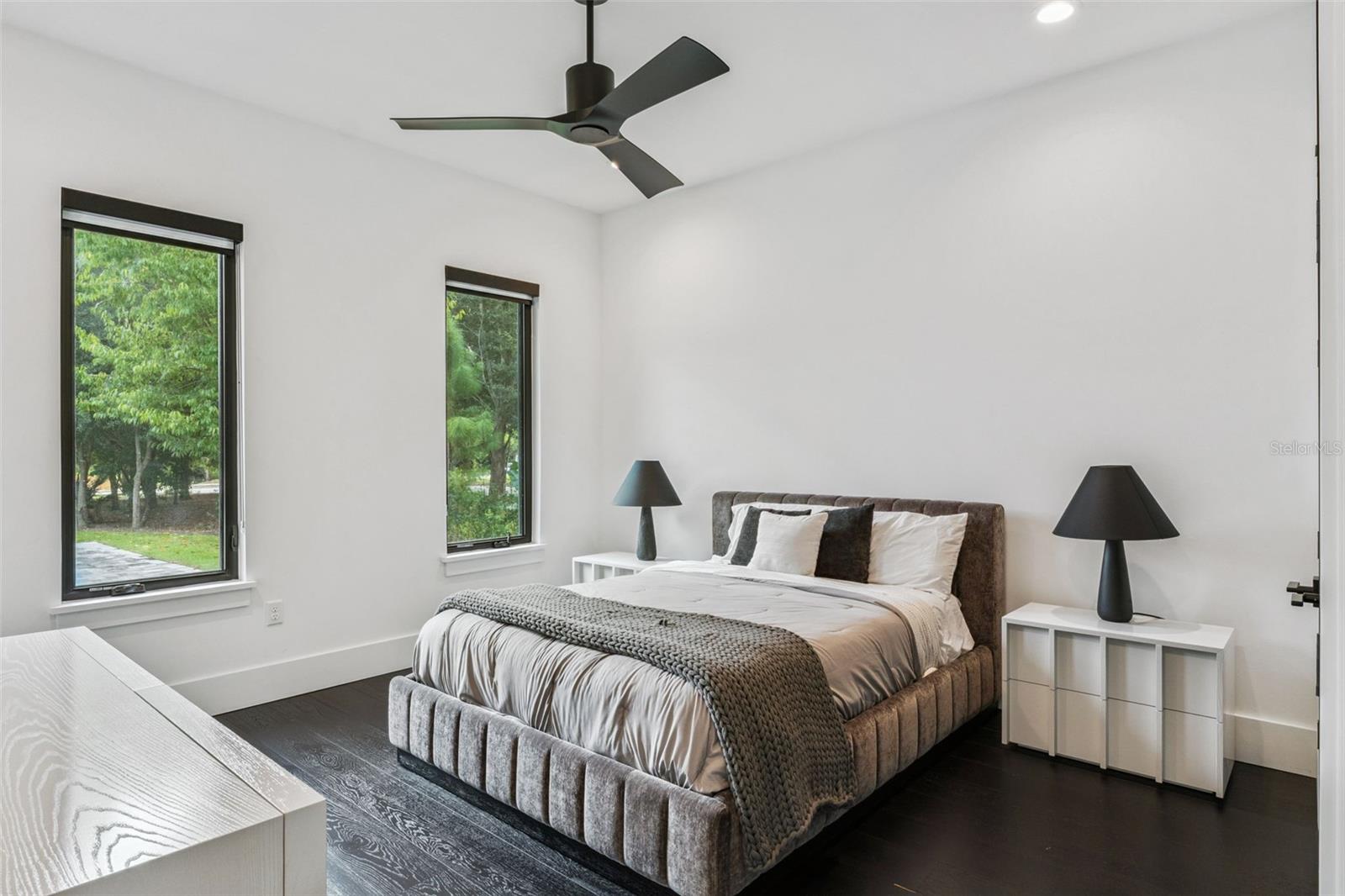 BELLA COLLINA - Residential