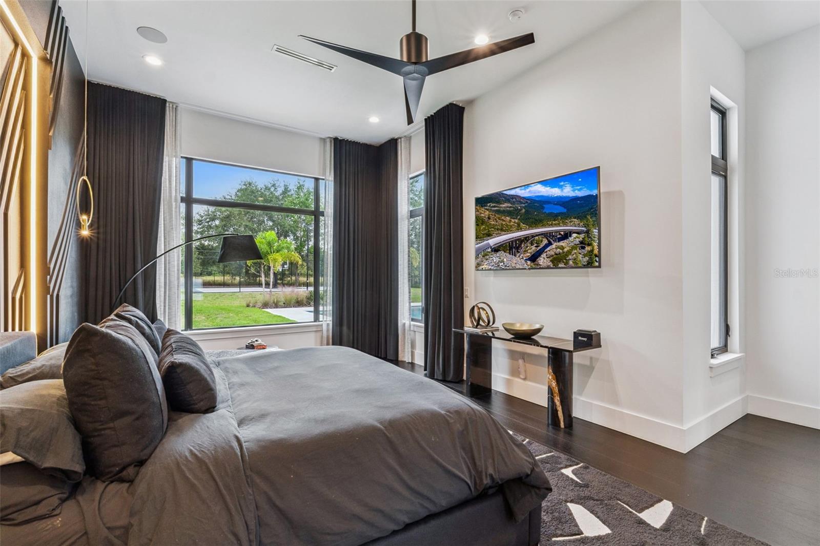 BELLA COLLINA - Residential