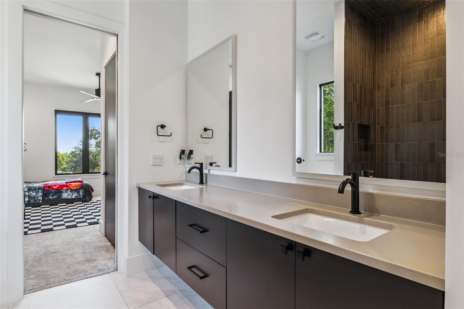 BELLA COLLINA - Residential