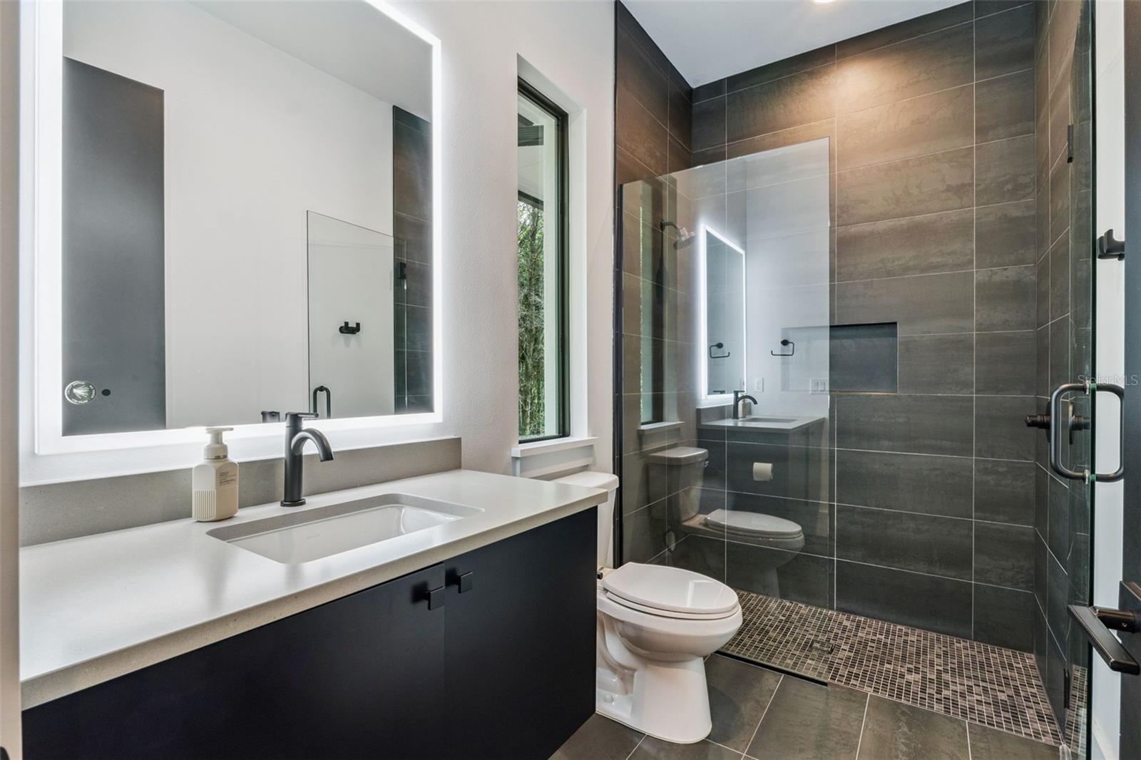 BELLA COLLINA - Residential