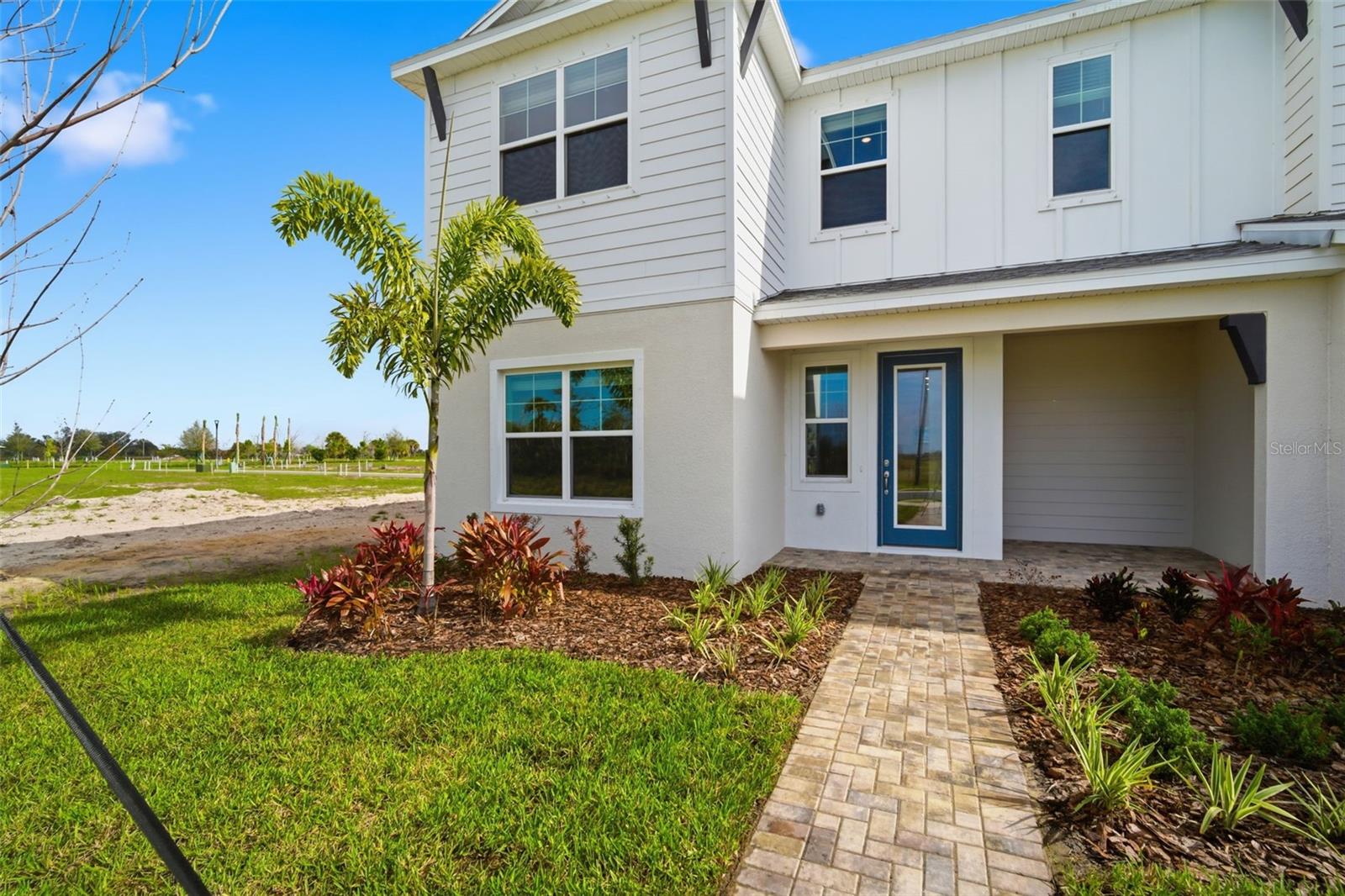 10717 WADING RIVER AVENUE