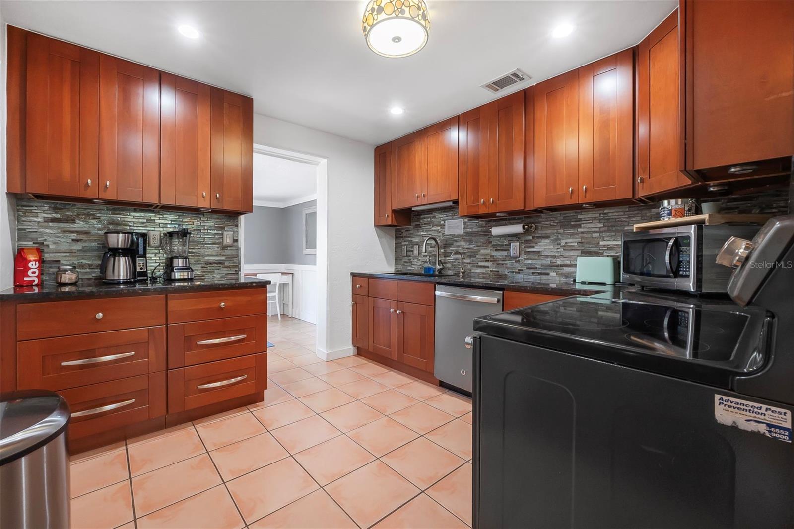 ORMOND OCEAN GARDENS - Residential