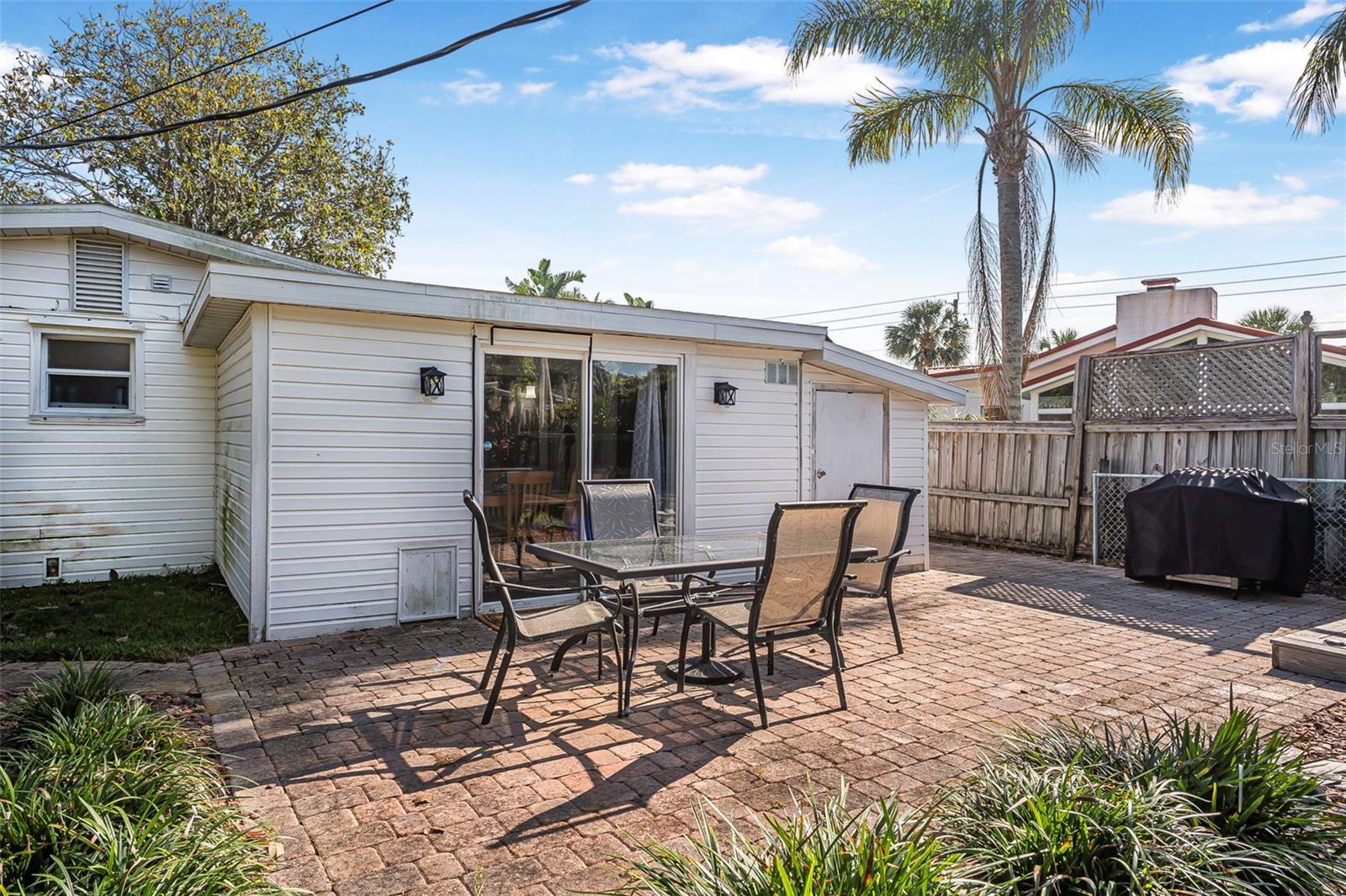 ORMOND OCEAN GARDENS - Residential