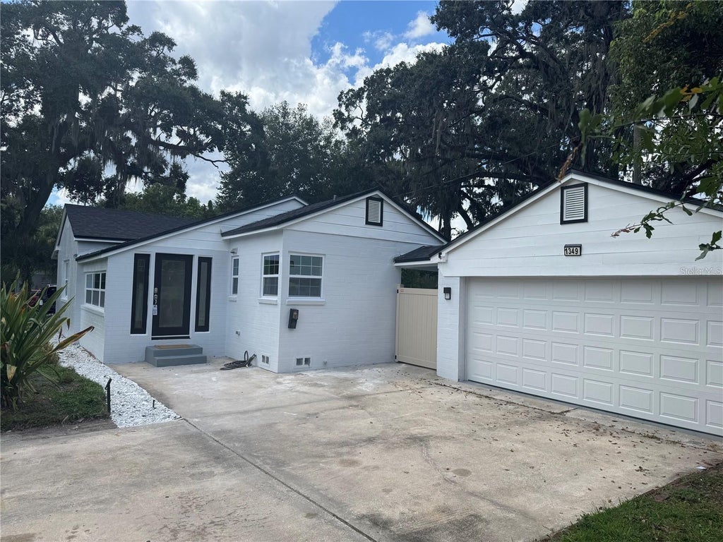 Photo of 1349 Arlington Street, Orlando, FL 32805 (MLS # O6421111)