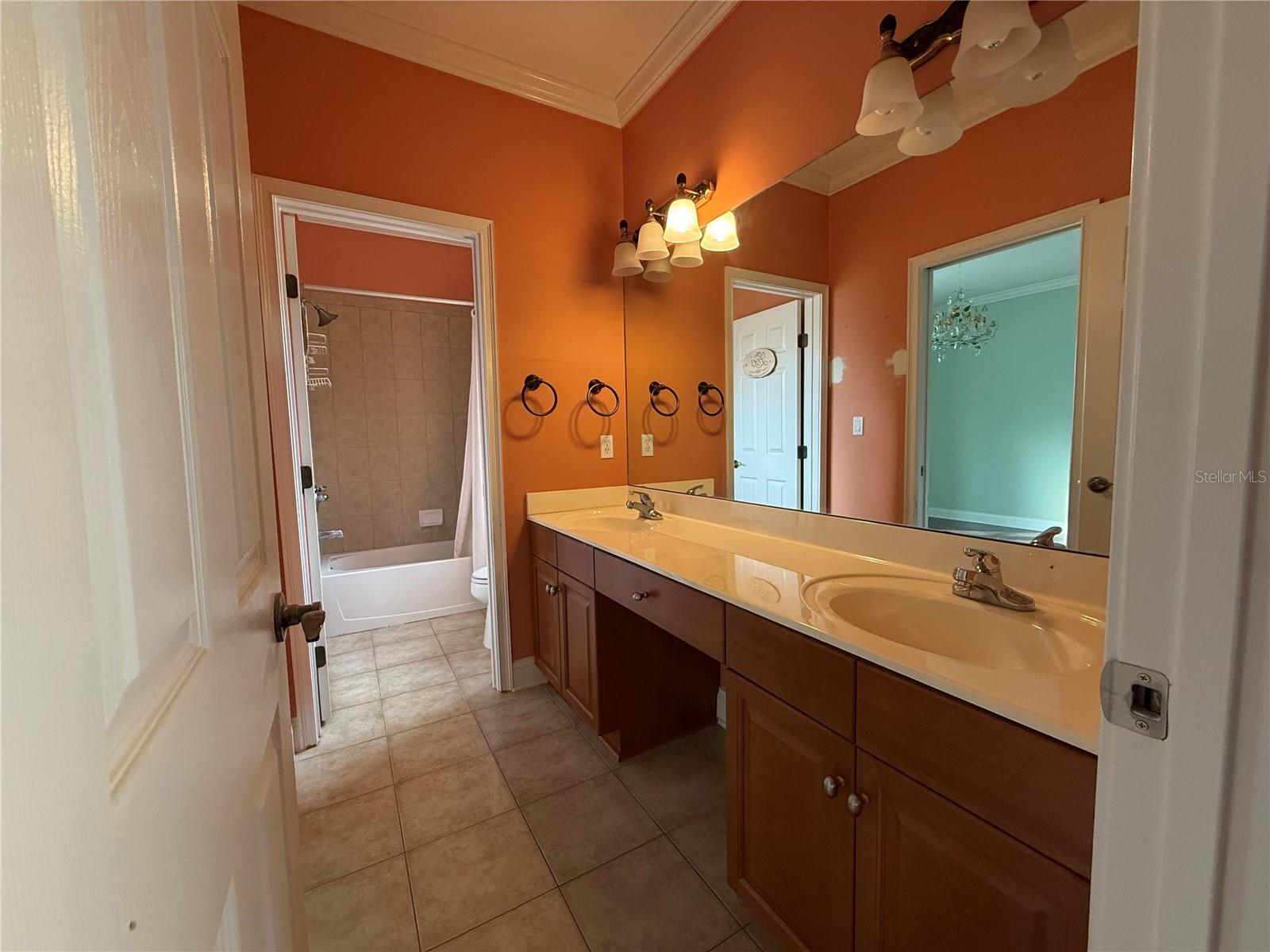 MARSHALL CRK DRI VILLAGE CTR - Residential