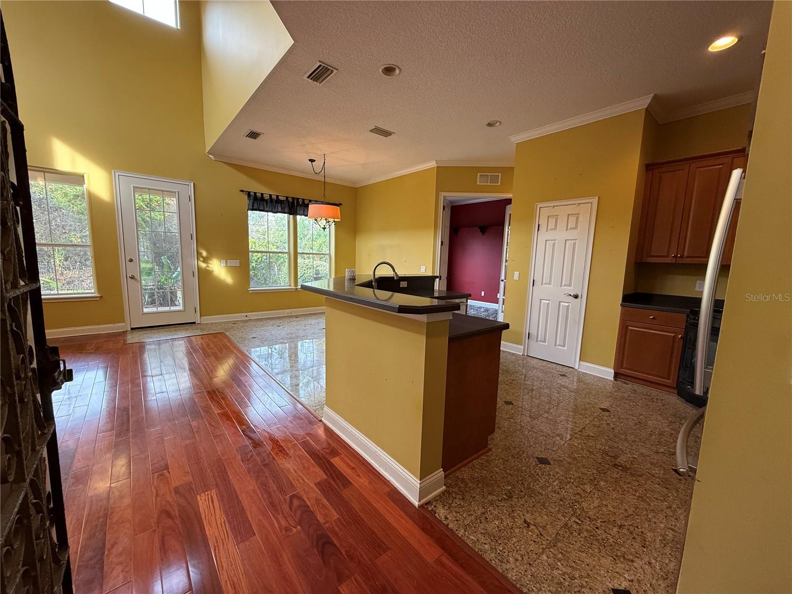 MARSHALL CRK DRI VILLAGE CTR - Residential