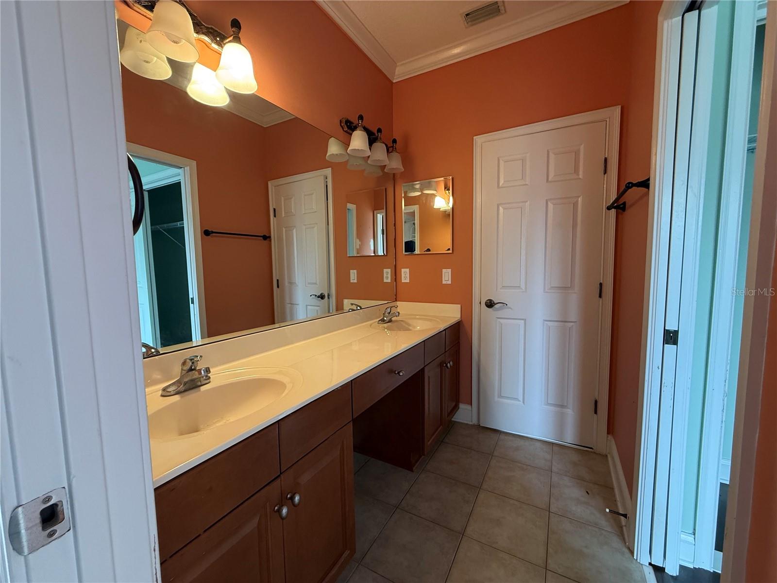 MARSHALL CRK DRI VILLAGE CTR - Residential