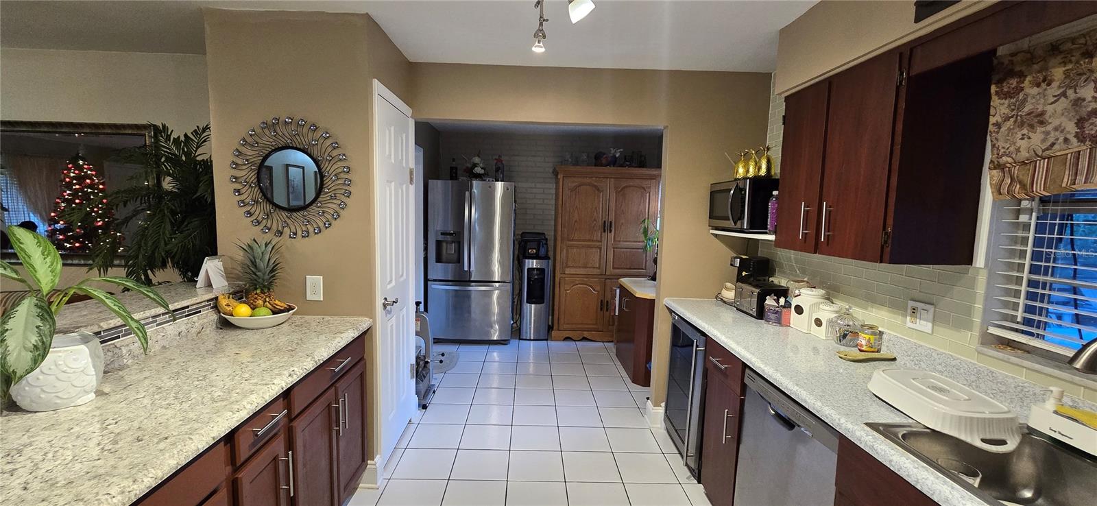 BONNIE BROOK - Residential Lease