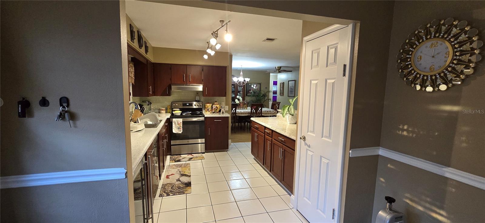 BONNIE BROOK - Residential Lease