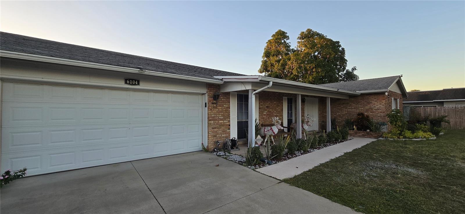 BONNIE BROOK - Residential Lease