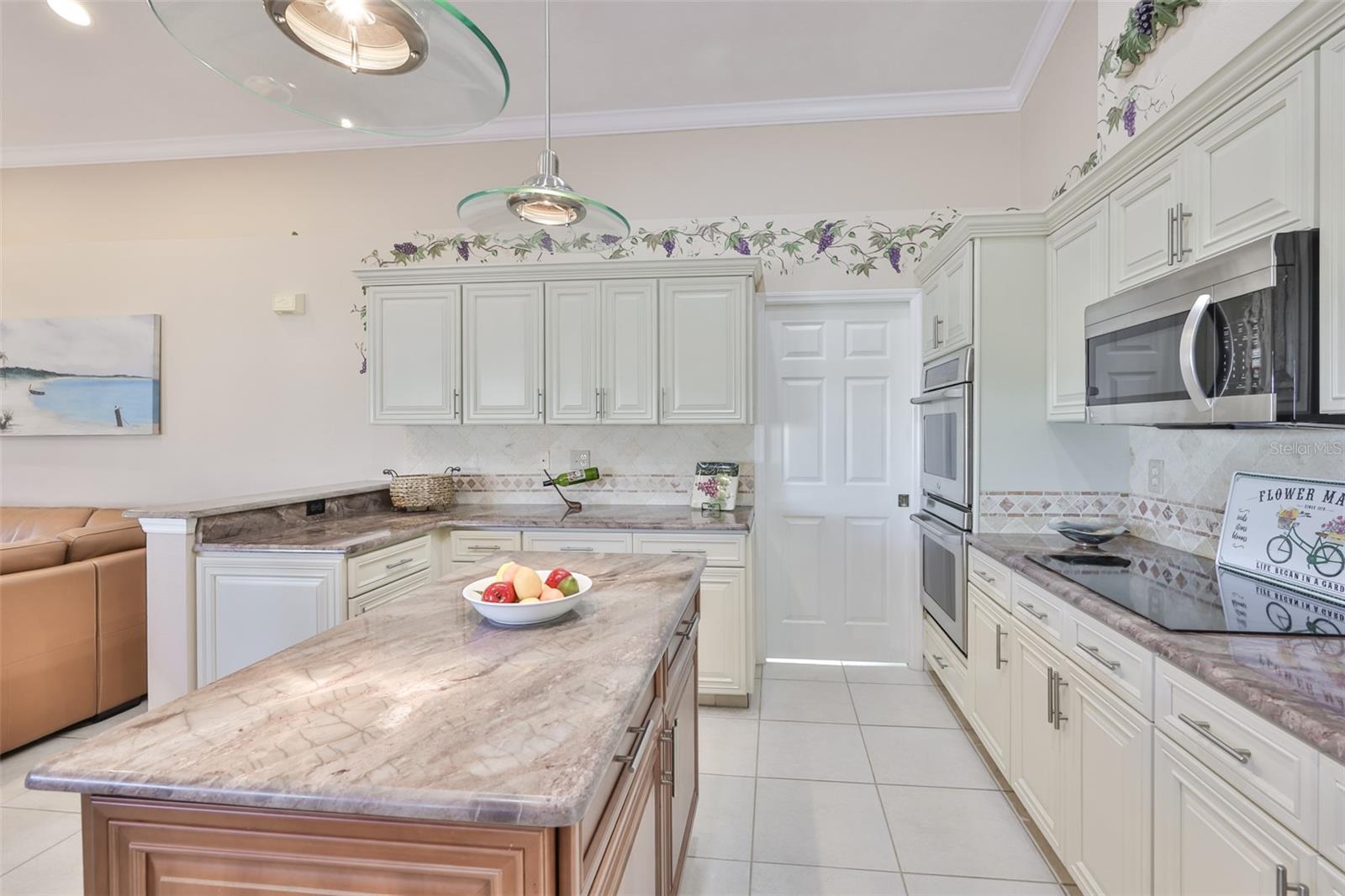 SUN CITY CENTER UNIT 257 PH - Residential