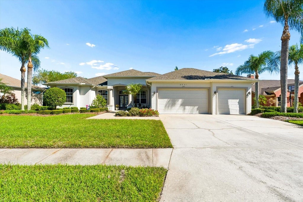 Photo of 9921 Laurel Valley Avenue Circle, Bradenton, FL 34202 (MLS # A4710557)