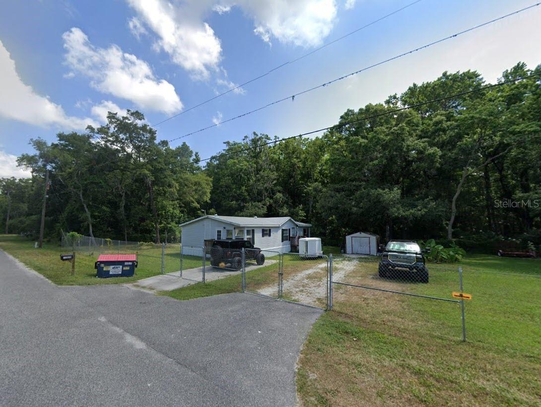 MOON LAKE ESTATES - Land