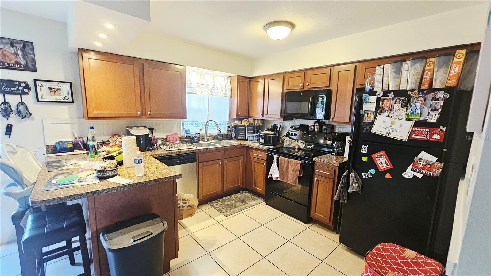 OAKVIEW ESTATES PH TWO - Residential