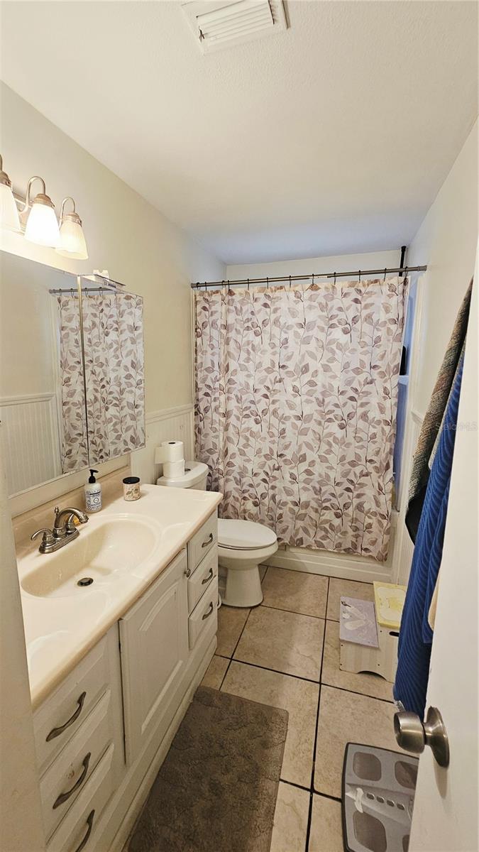 OAKVIEW ESTATES PH TWO - Residential