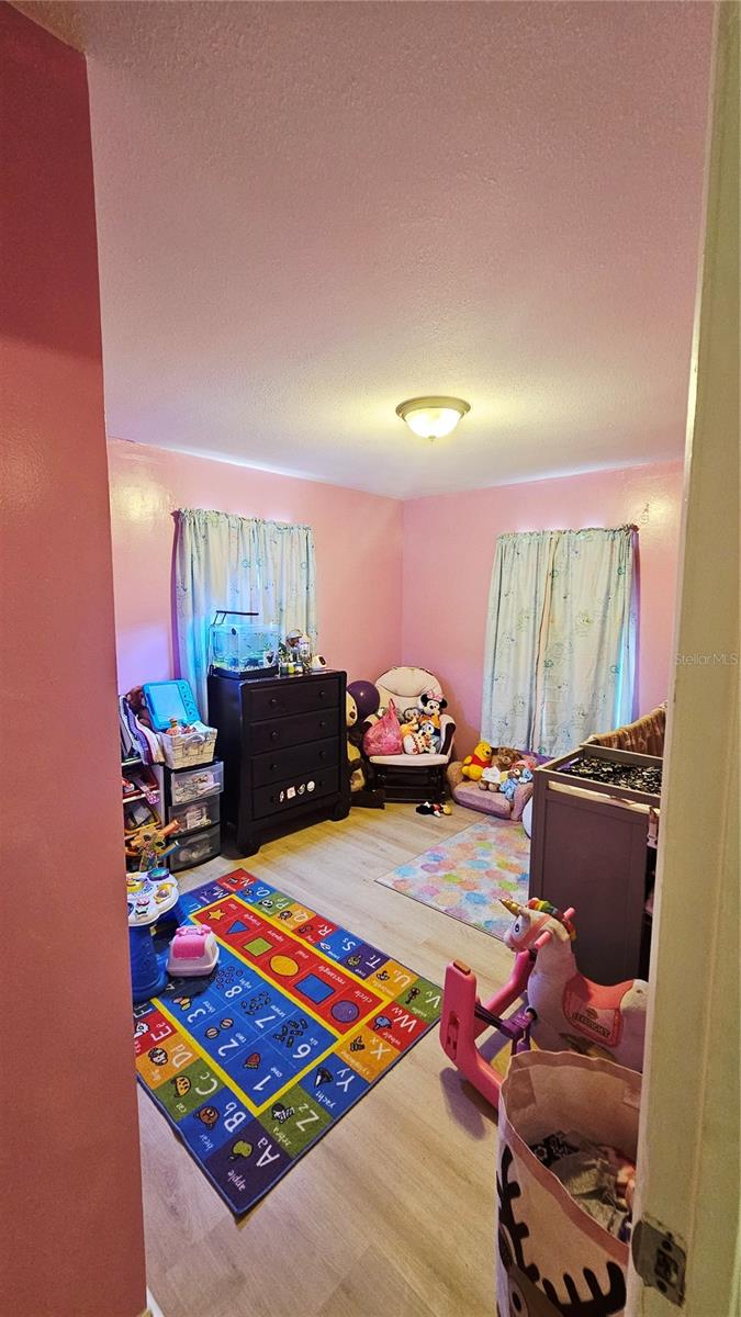 OAKVIEW ESTATES PH TWO - Residential