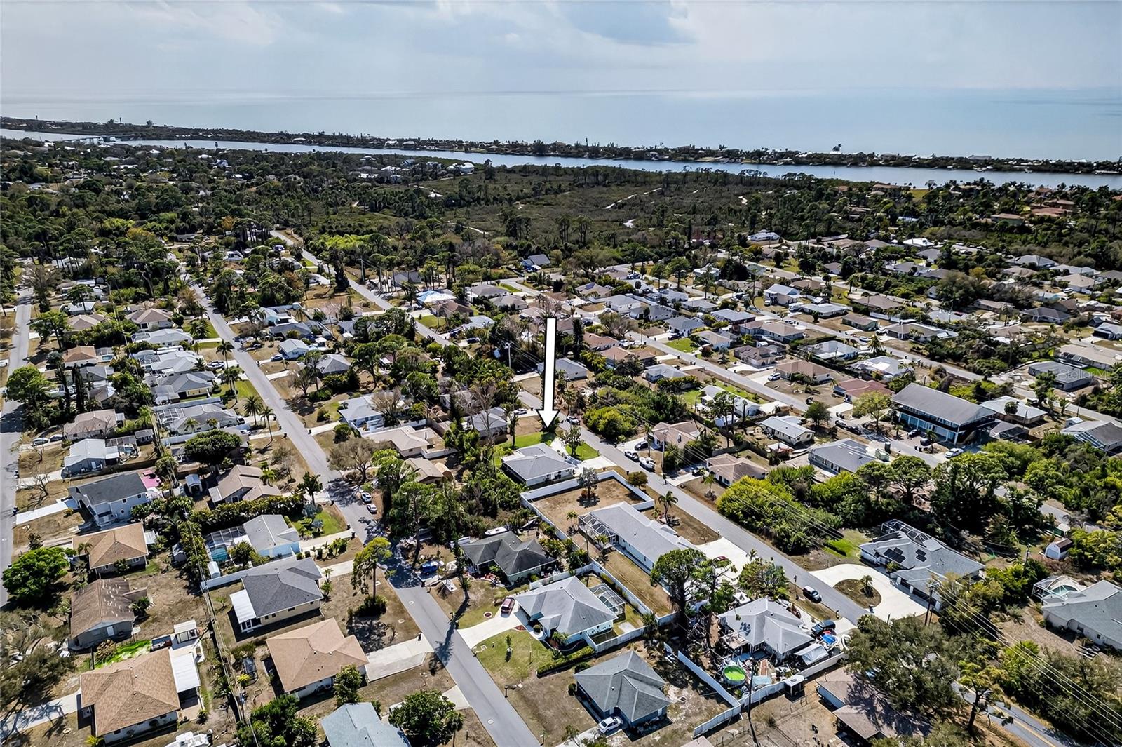 SOUTH VENICE - Residential