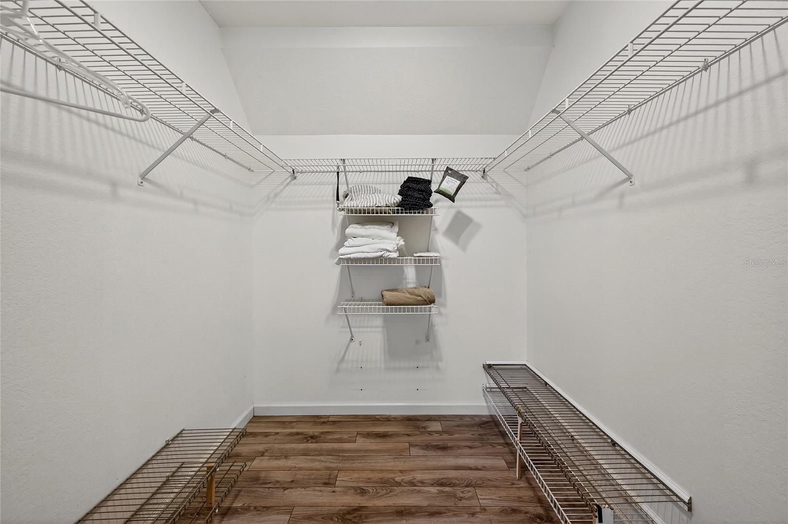 SOUTH VENICE - Residential