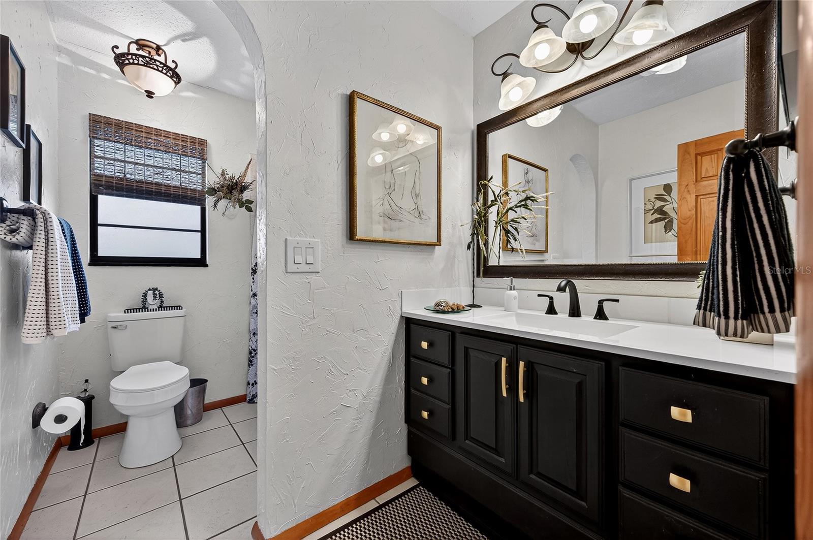 SOUTH VENICE - Residential