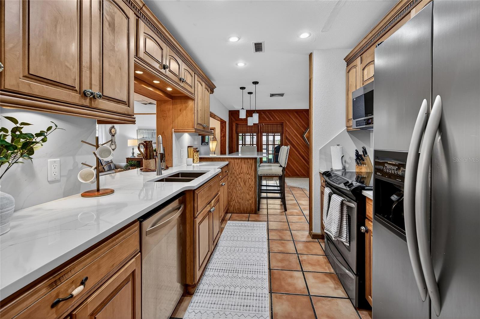 SOUTH VENICE - Residential