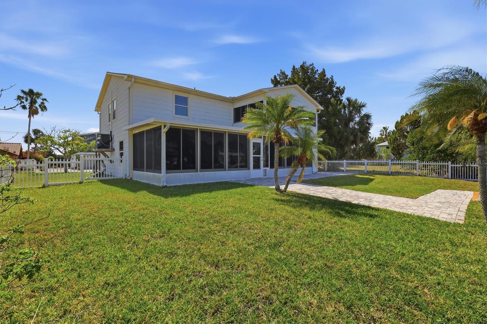HERNANDO BEACH - Residential