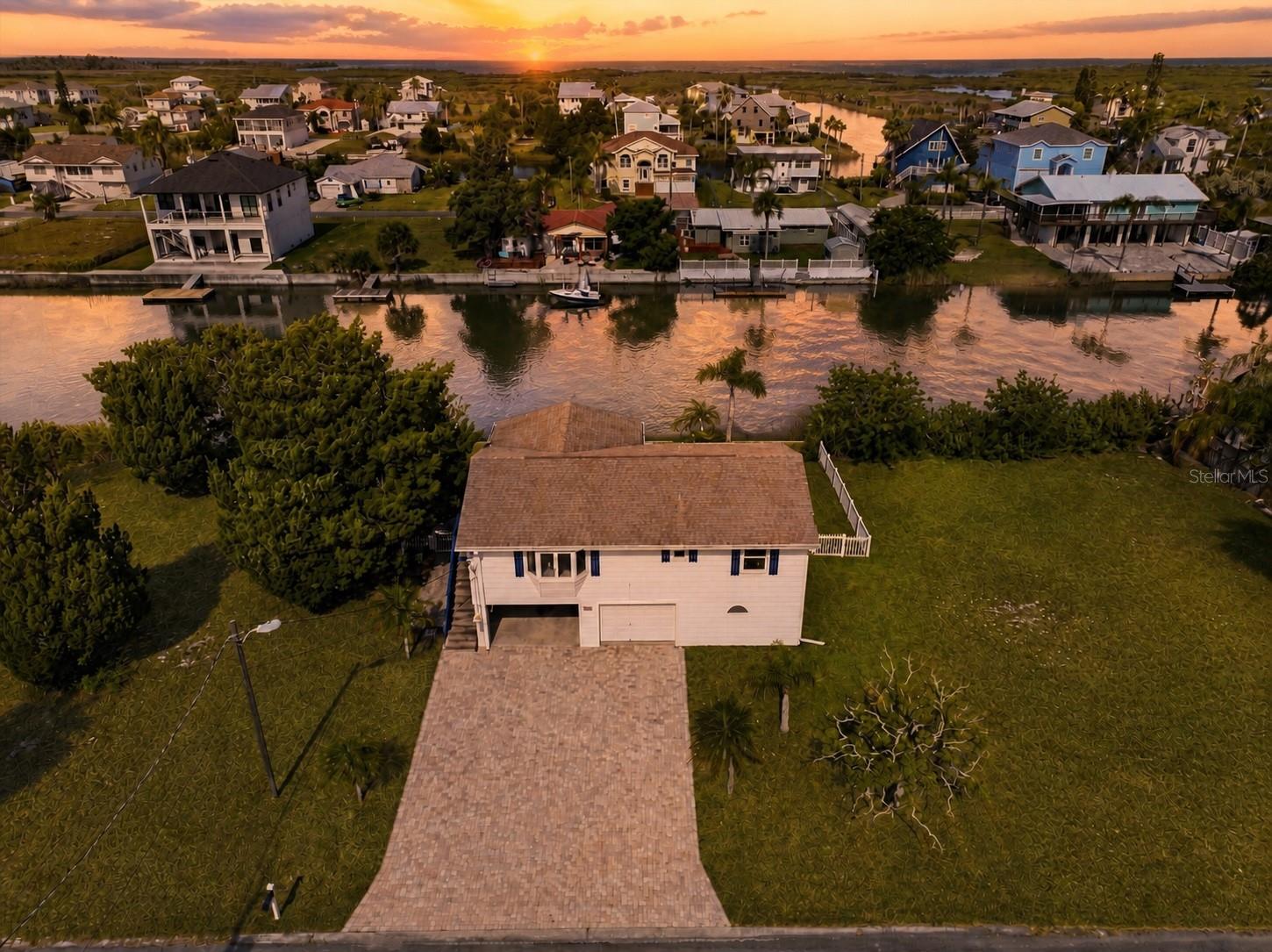 HERNANDO BEACH - Residential
