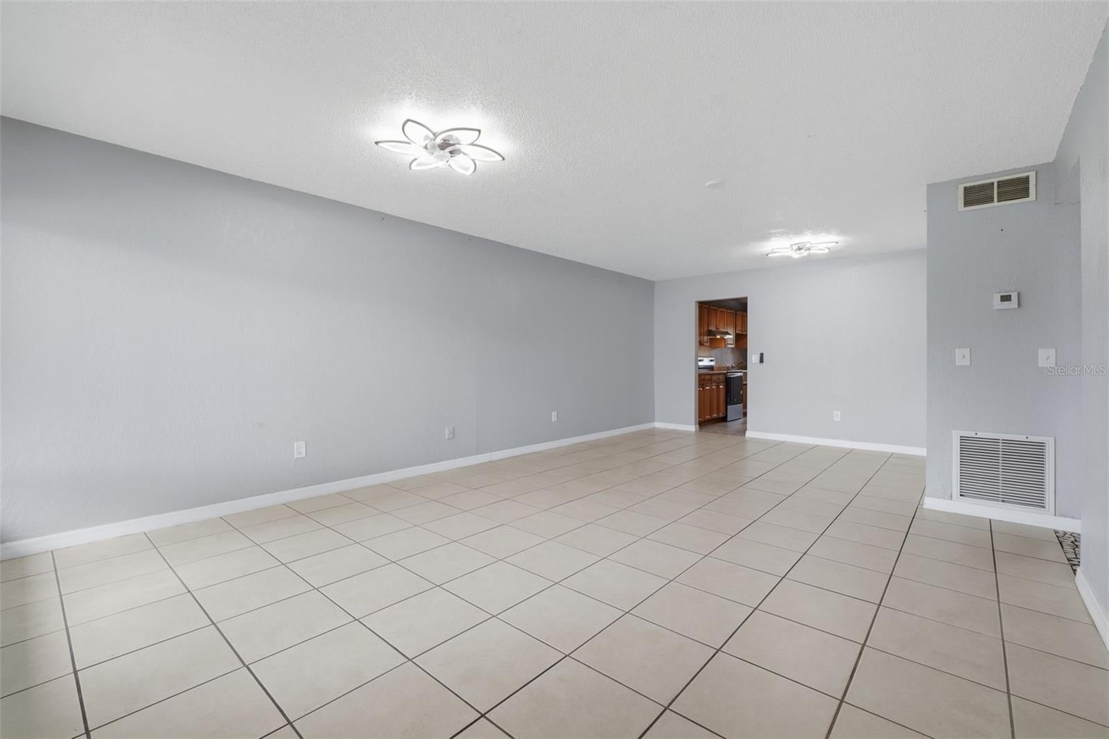 220 CHEROKEE COURT 104