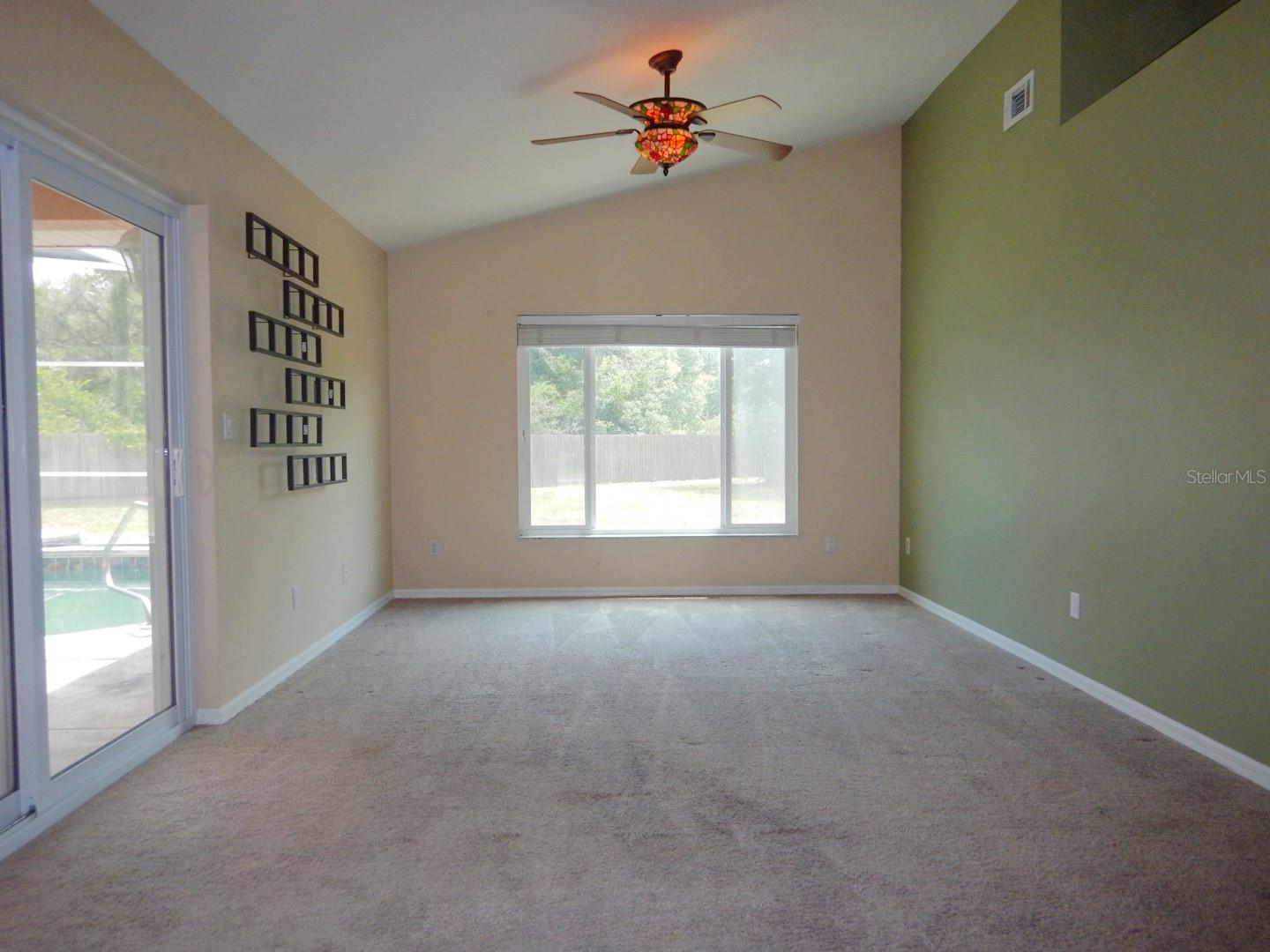 SILVER LAKE FOREST - Residential