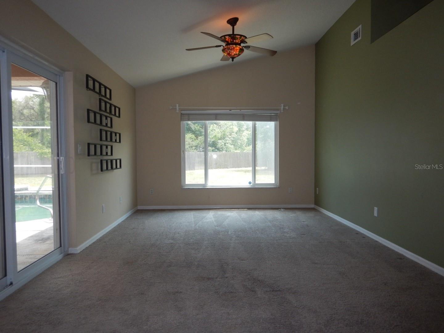 SILVER LAKE FOREST - Residential