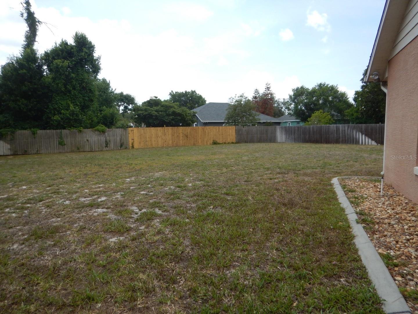SILVER LAKE FOREST - Residential