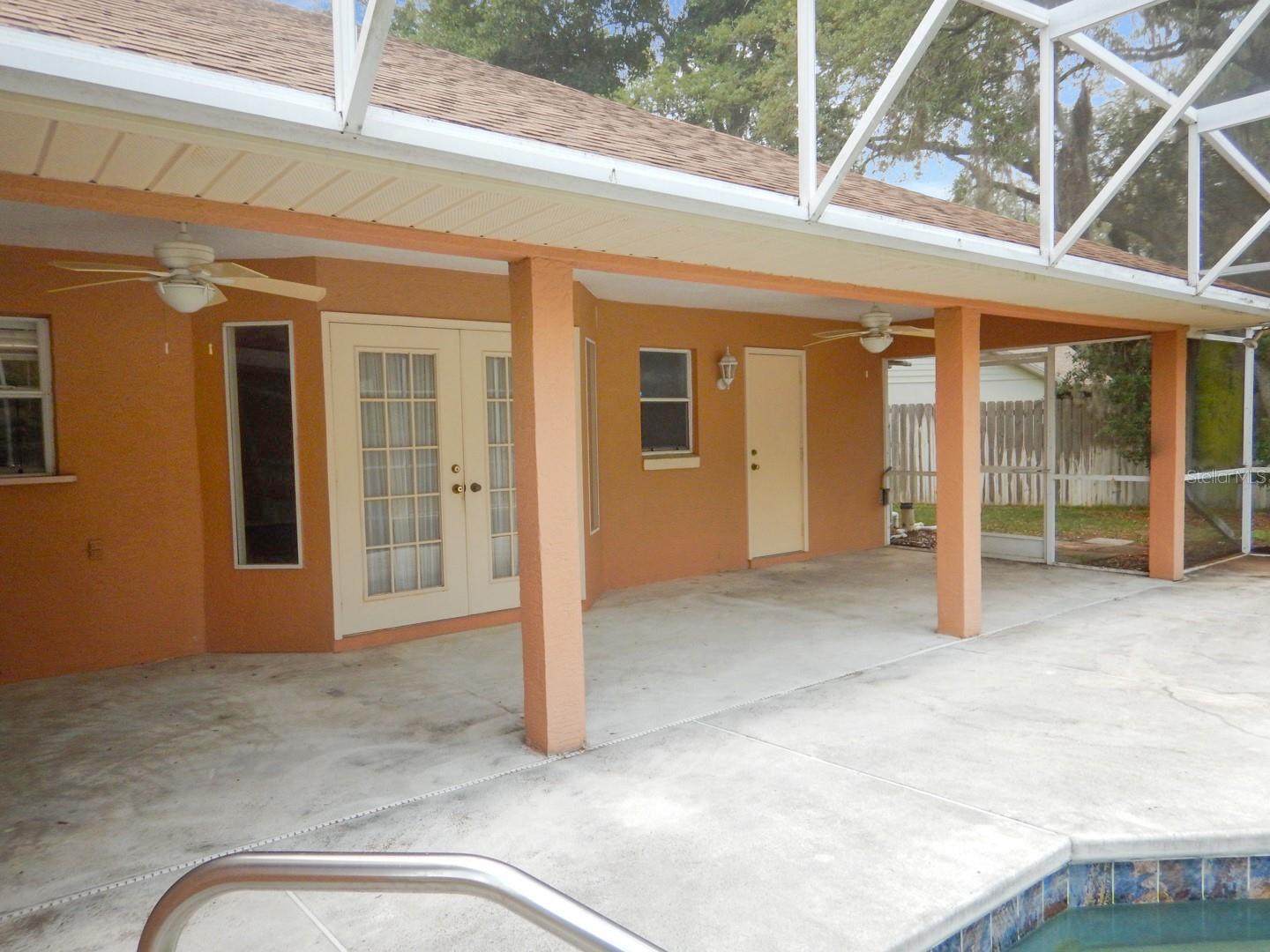 SILVER LAKE FOREST - Residential
