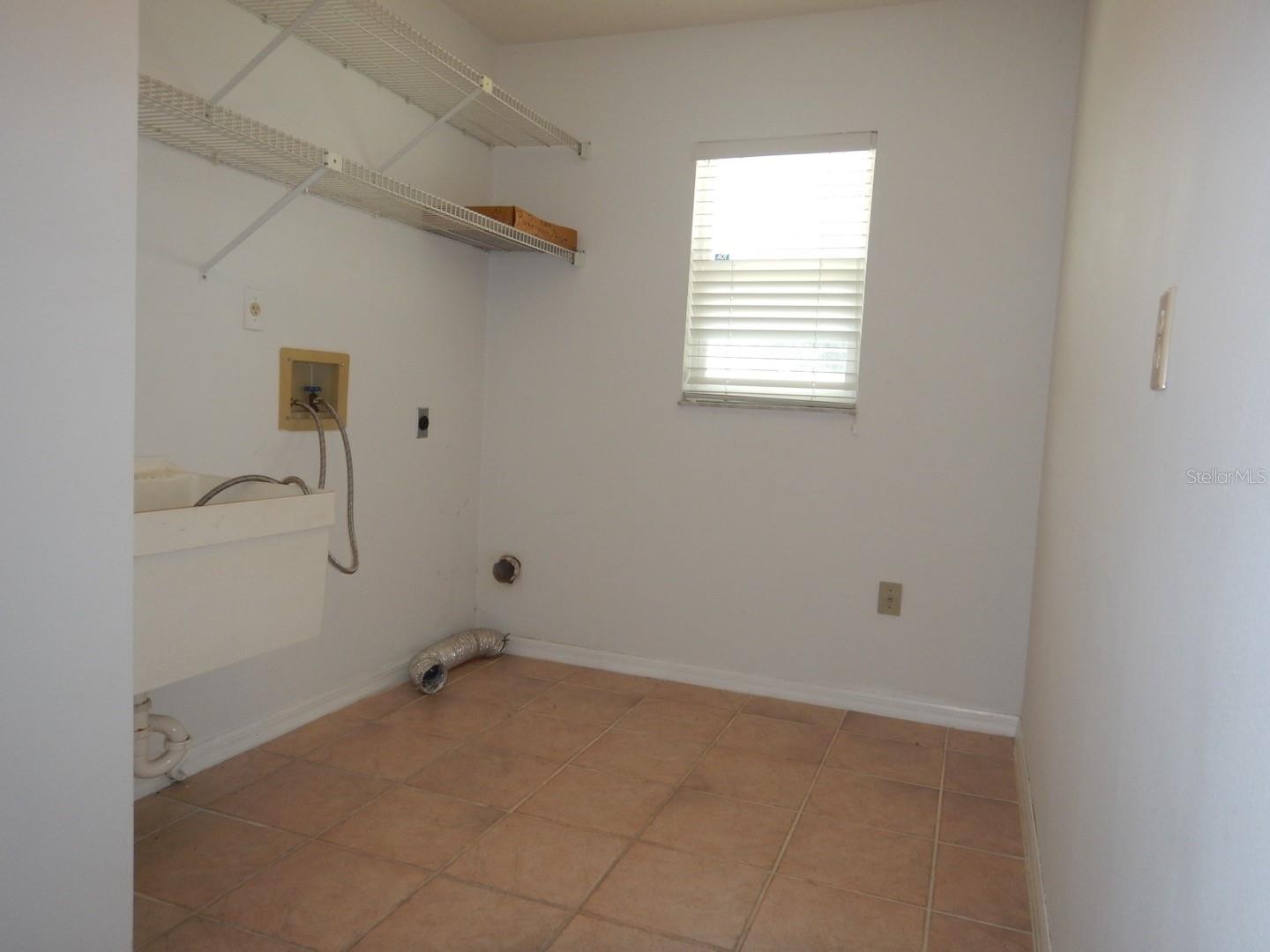 SILVER LAKE FOREST - Residential