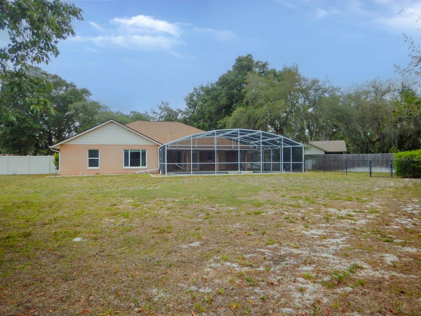SILVER LAKE FOREST - Residential