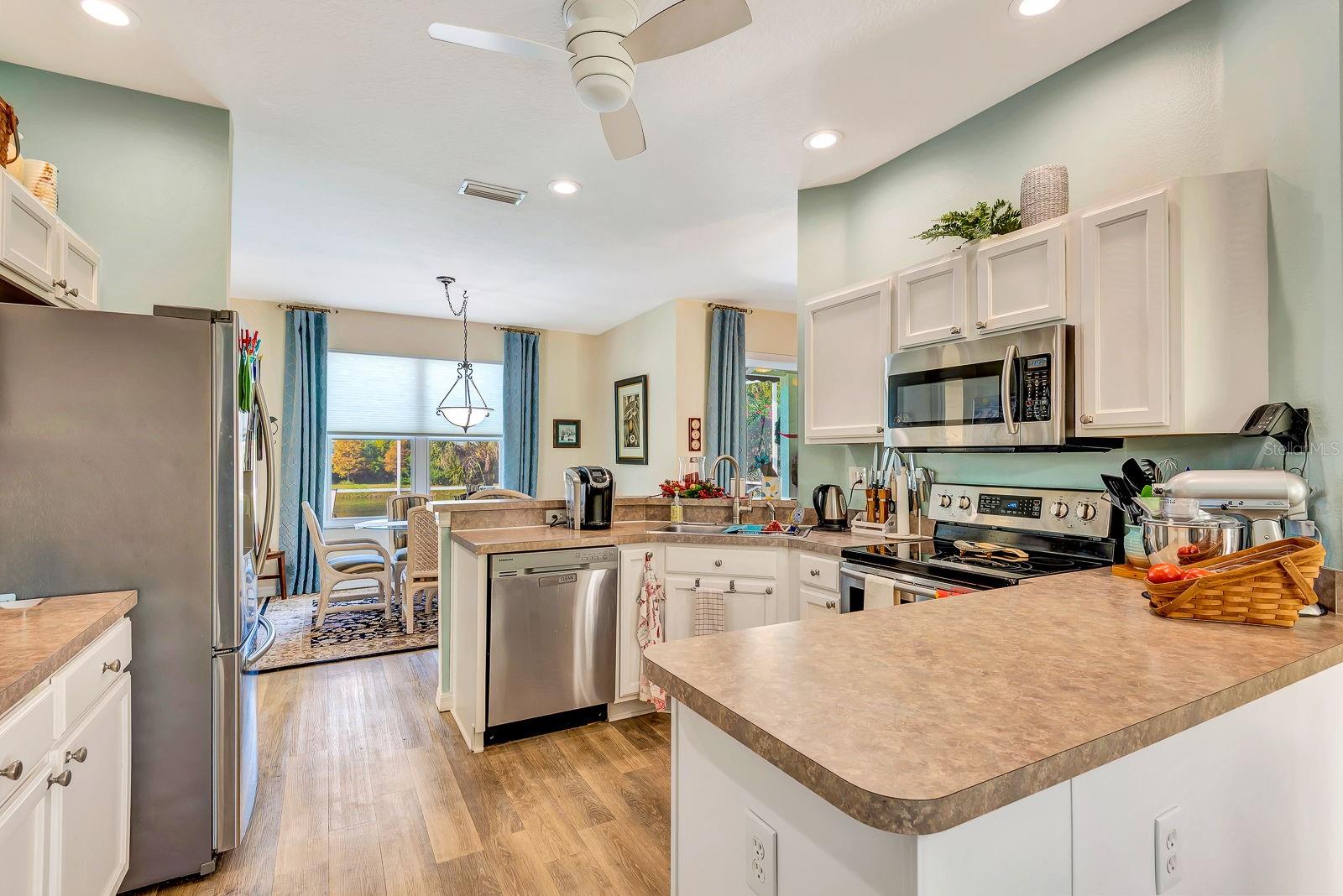 WELLINGTON CHASE - Residential